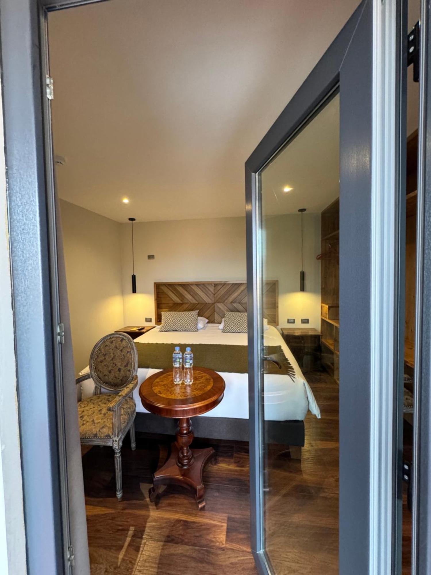 Hotel Montes Central クスコ エクステリア 写真
