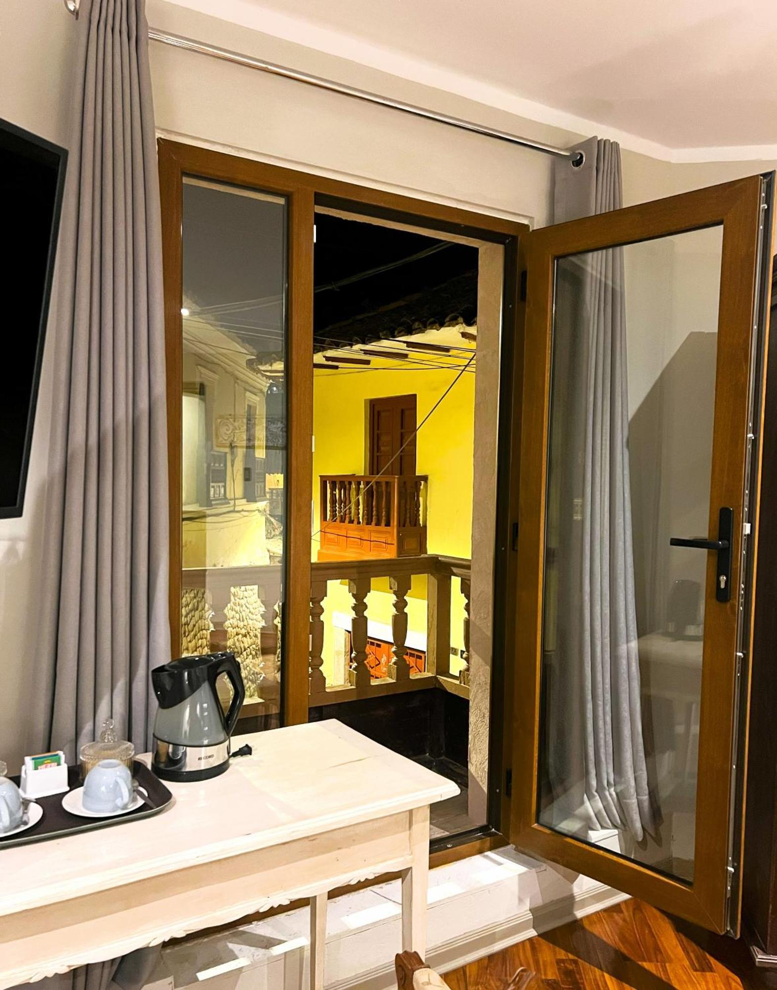 Hotel Montes Central クスコ エクステリア 写真