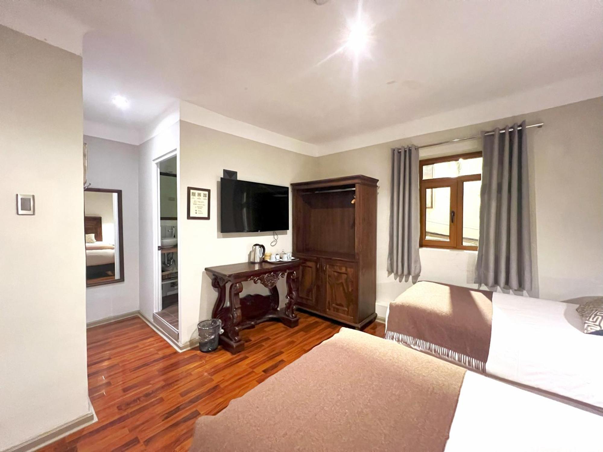 Hotel Montes Central クスコ エクステリア 写真