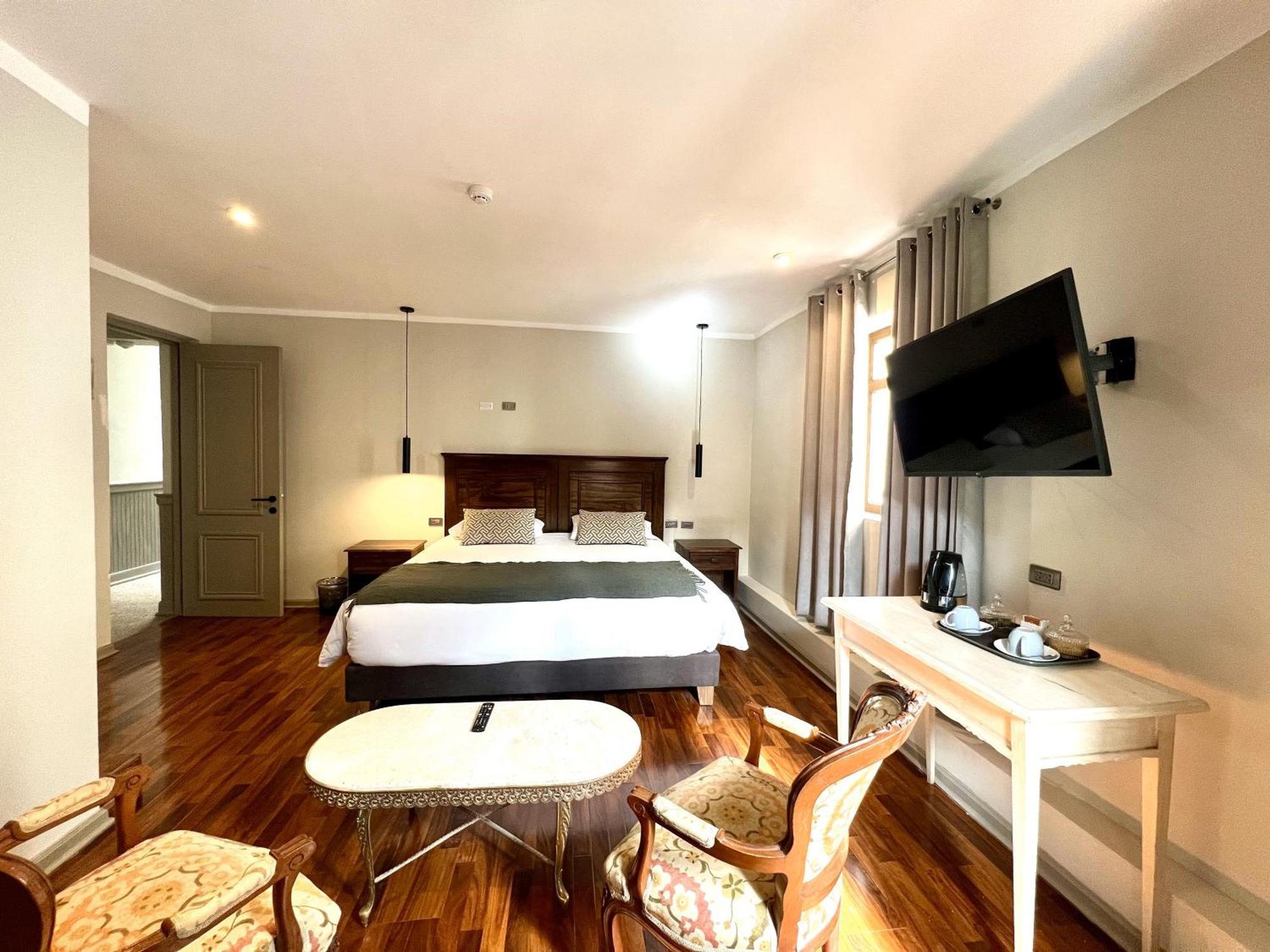 Hotel Montes Central クスコ エクステリア 写真